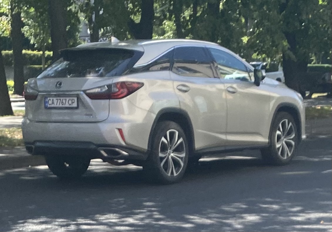 CA 7767 CP, Lexus RX 