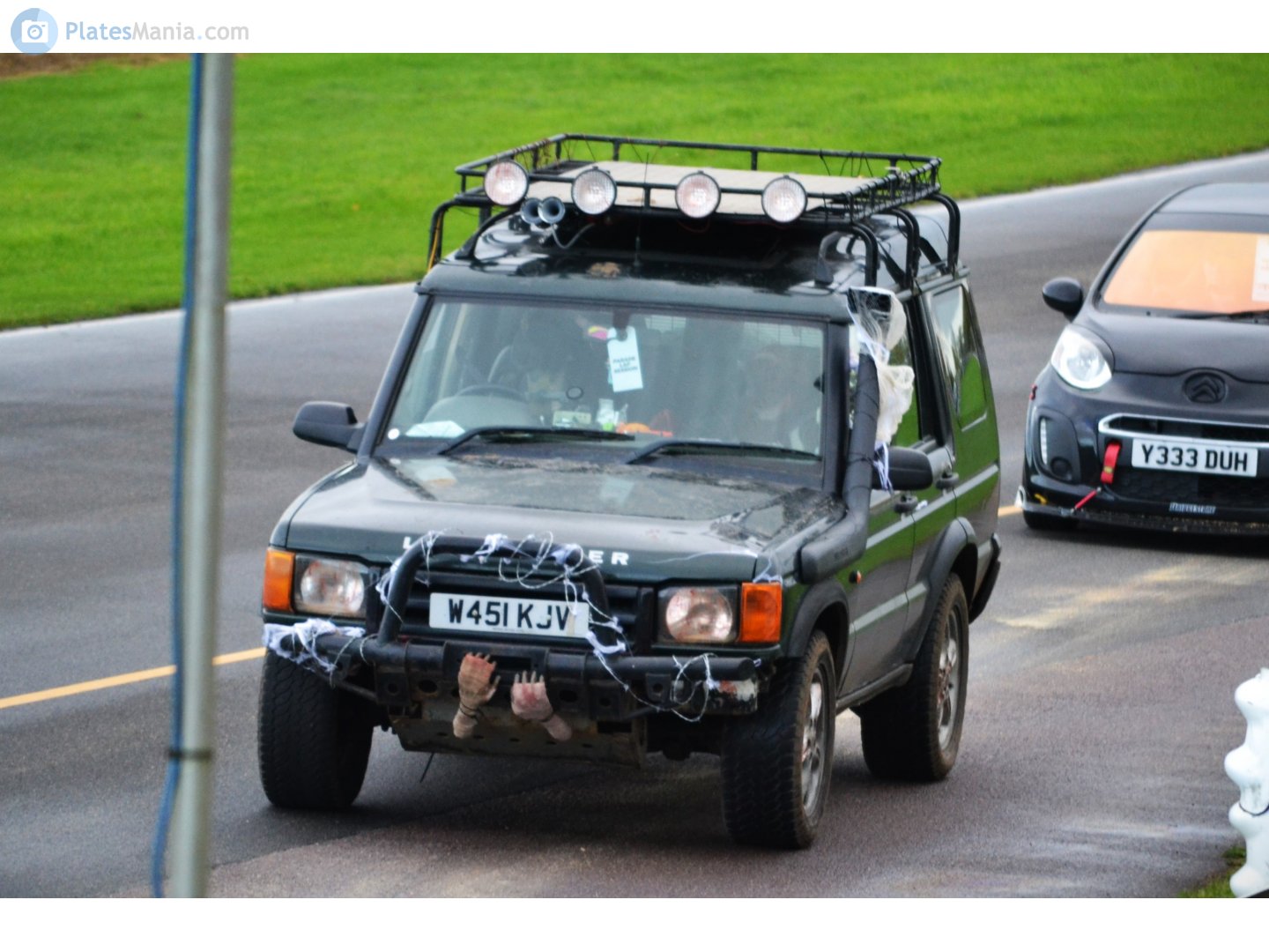 W451KJV, Land Rover Discovery 2nd gen (L318), 1998–2004