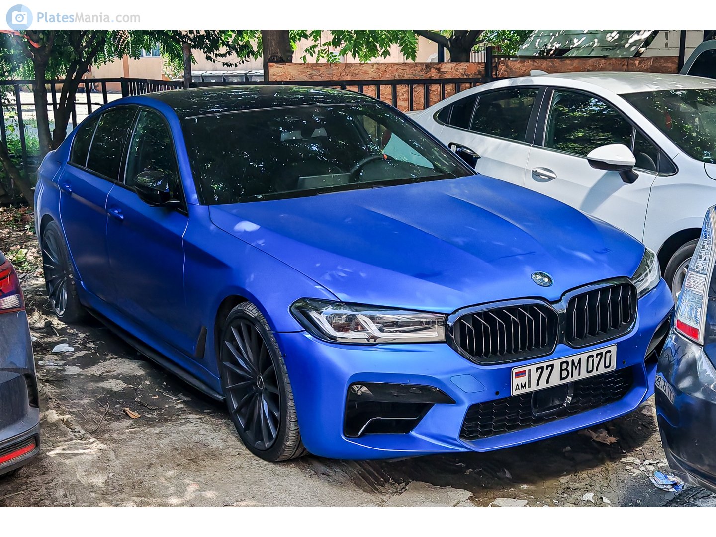 77 BM 070, BMW 5 Series 7th gen Sedan (G30/G38), facelift, 2020–2023