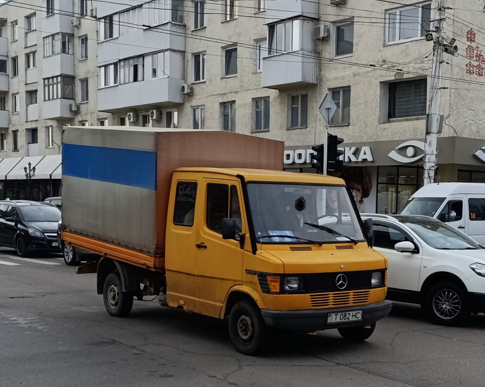 T 082 HC, Mercedes-Benz T1 1st gen (601/602/611), 1976–1996