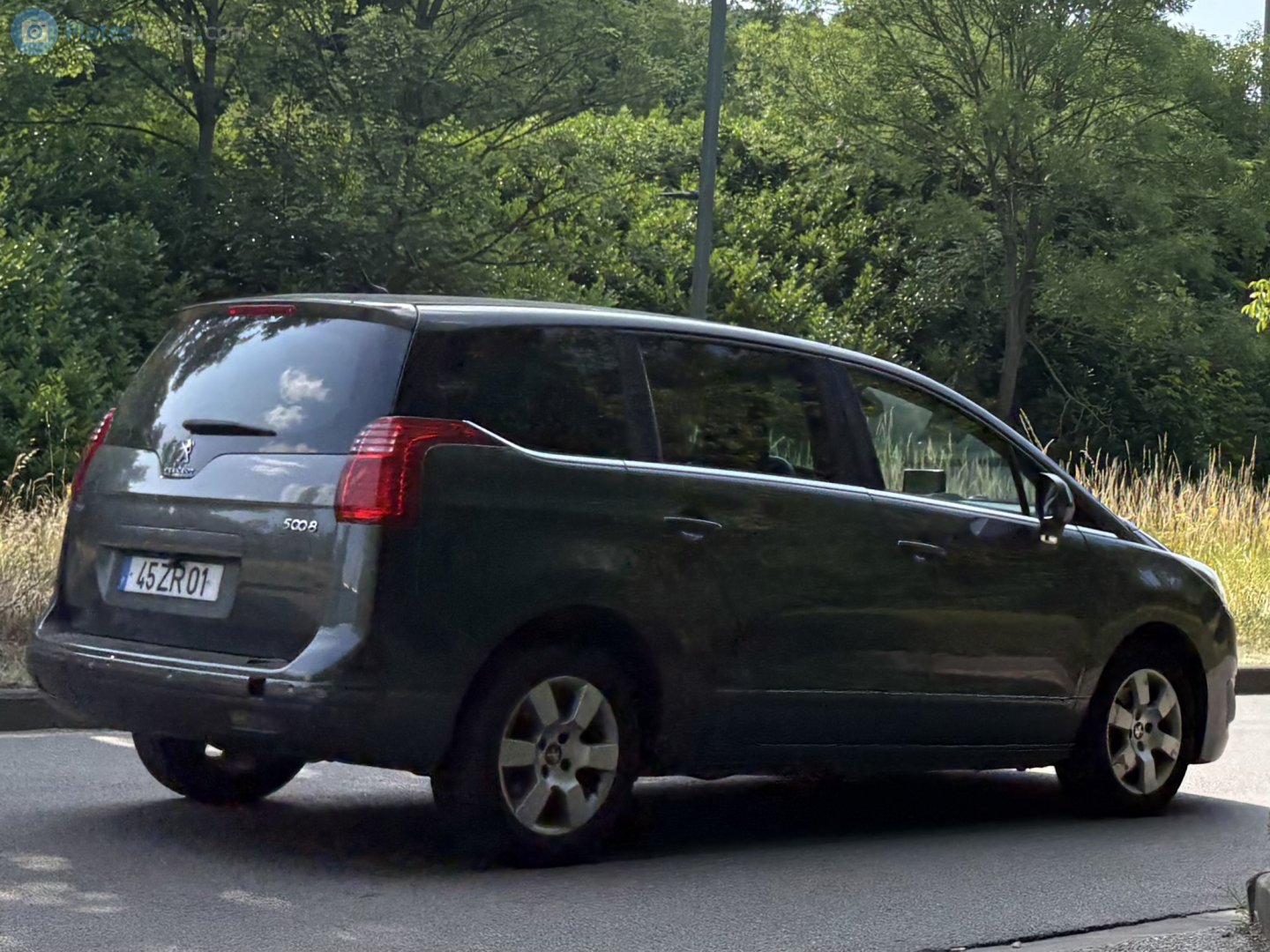 45-ZR-01, Peugeot 5008 