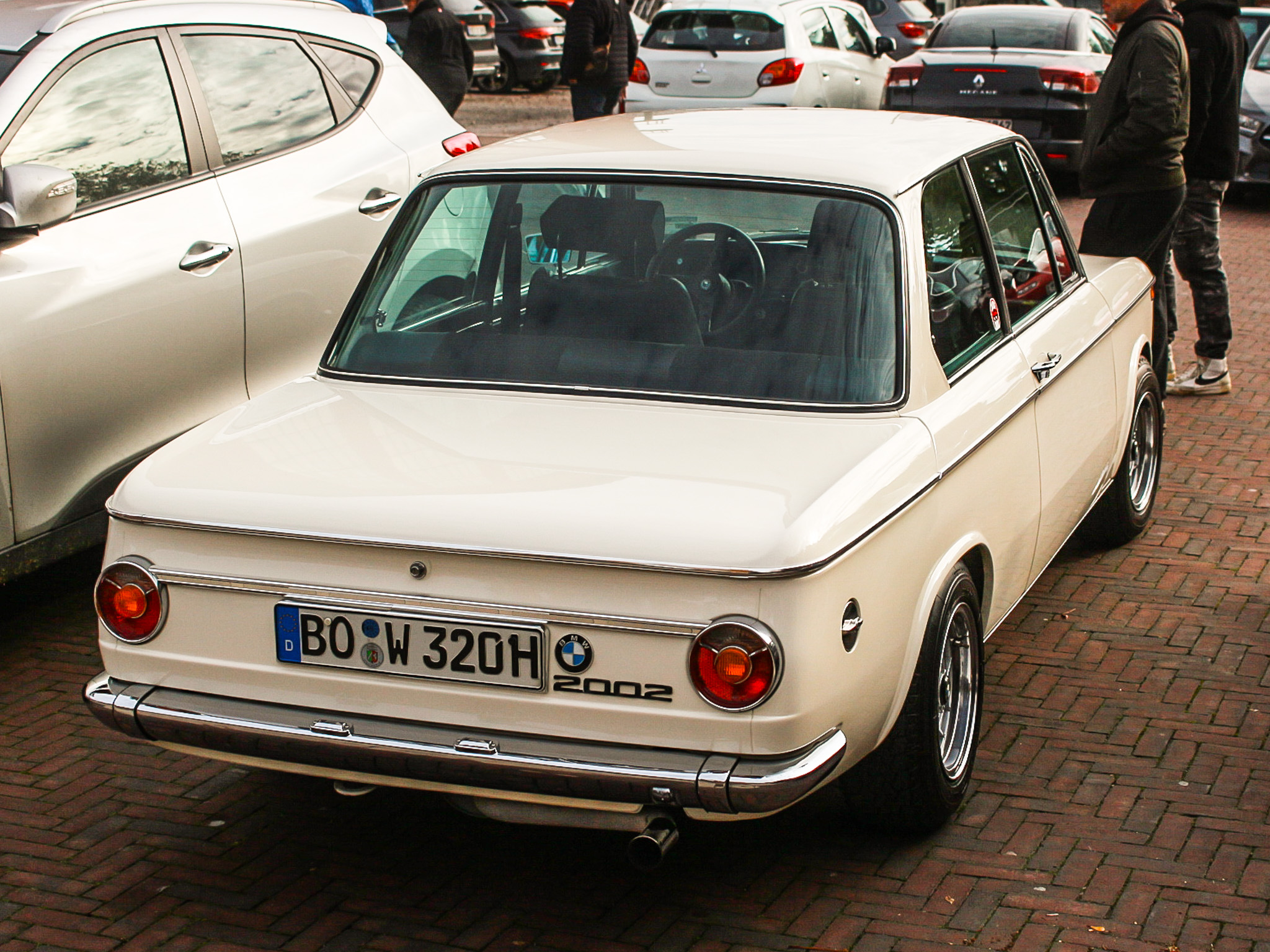 BO W 320 H, BMW 02 Series 1600/1600-2/1602/1802/2002 2-door Sedan (114/E10), 1966–1973