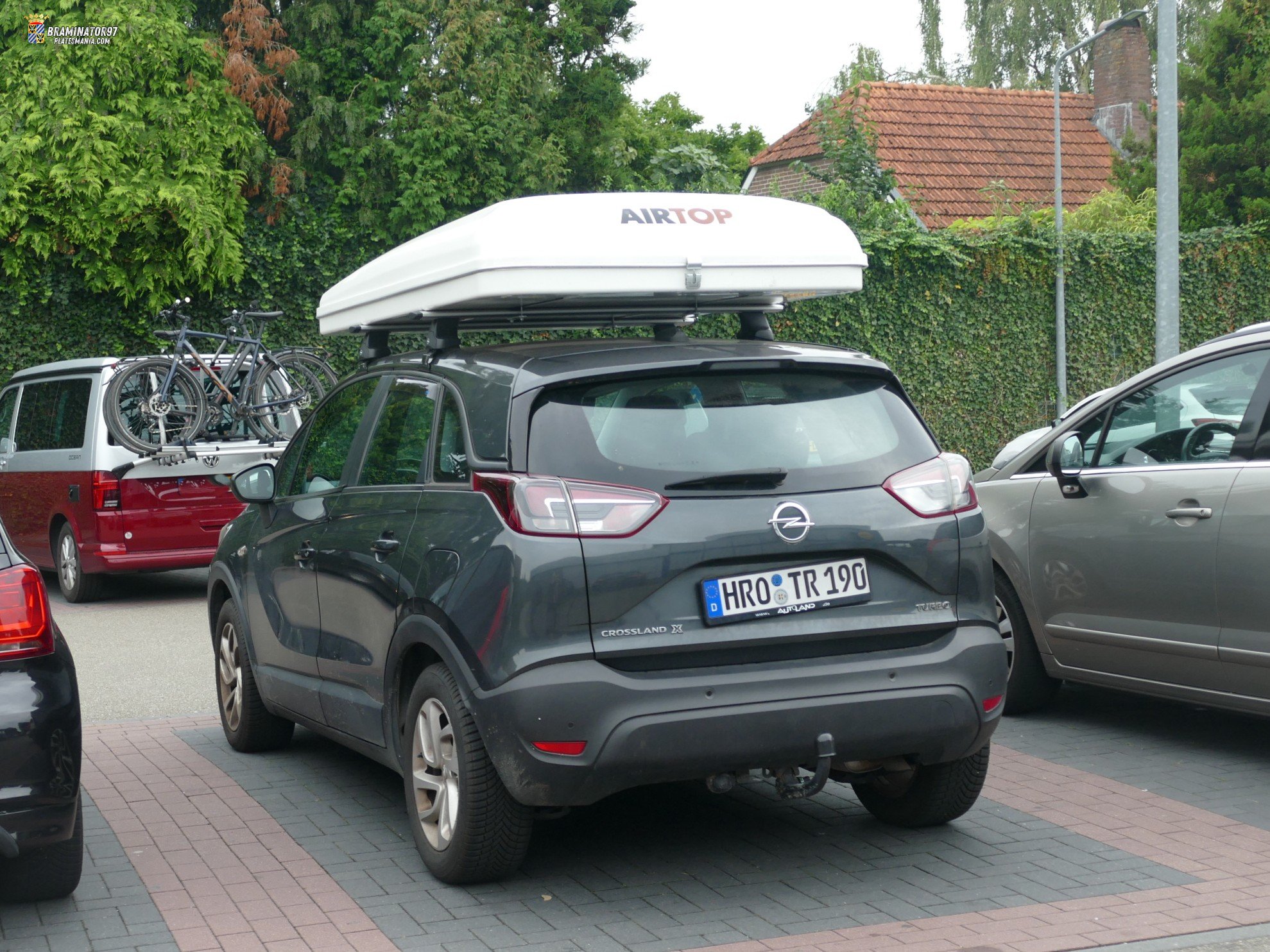 HRO TR 190, Opel Crossland 1st gen X (P17; P2QO), 2017–2020