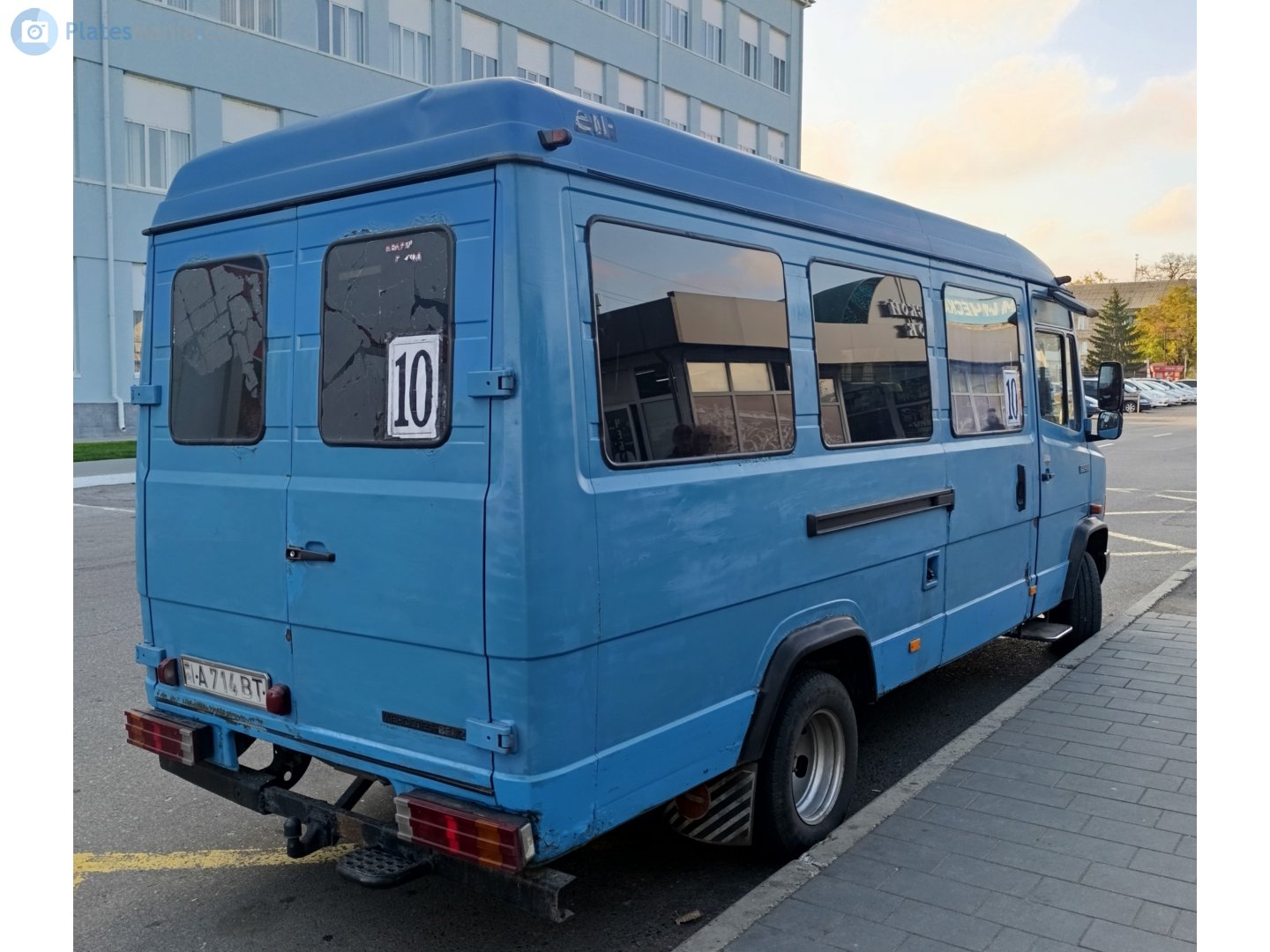 A 714 BT, Mercedes-Benz T2 2nd gen (668/669/670), 1986–1996