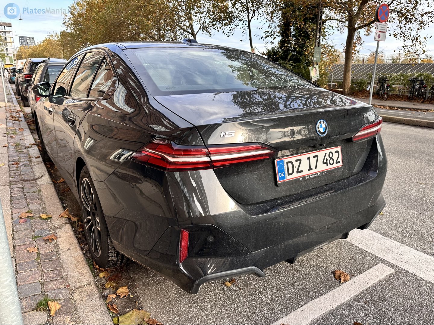 DZ 17482, BMW i5 1st gen Sedan (G60/G68), 2023–