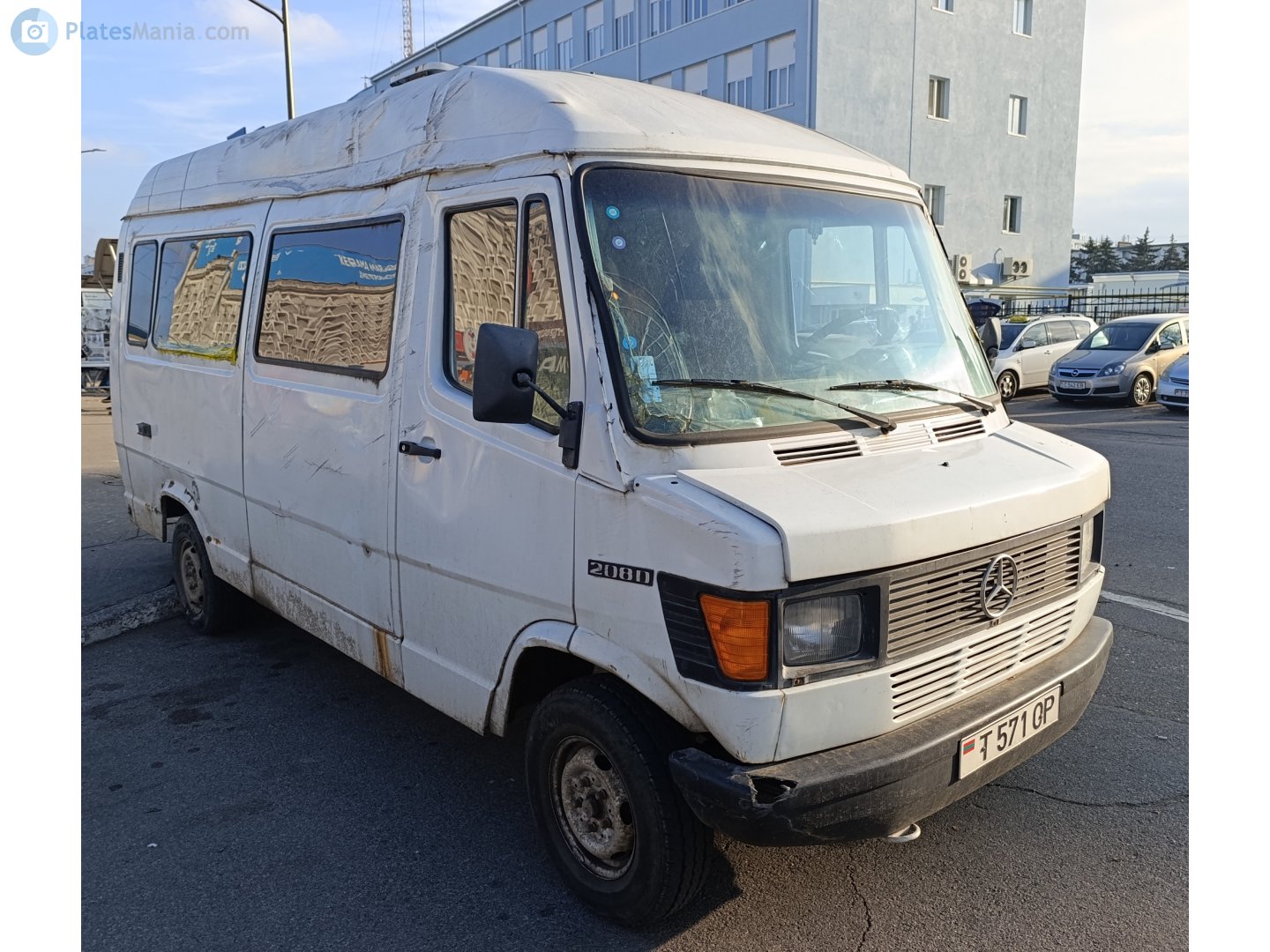 T 571 OP, Mercedes-Benz T1 1st gen (601/602/611), 1976–1996