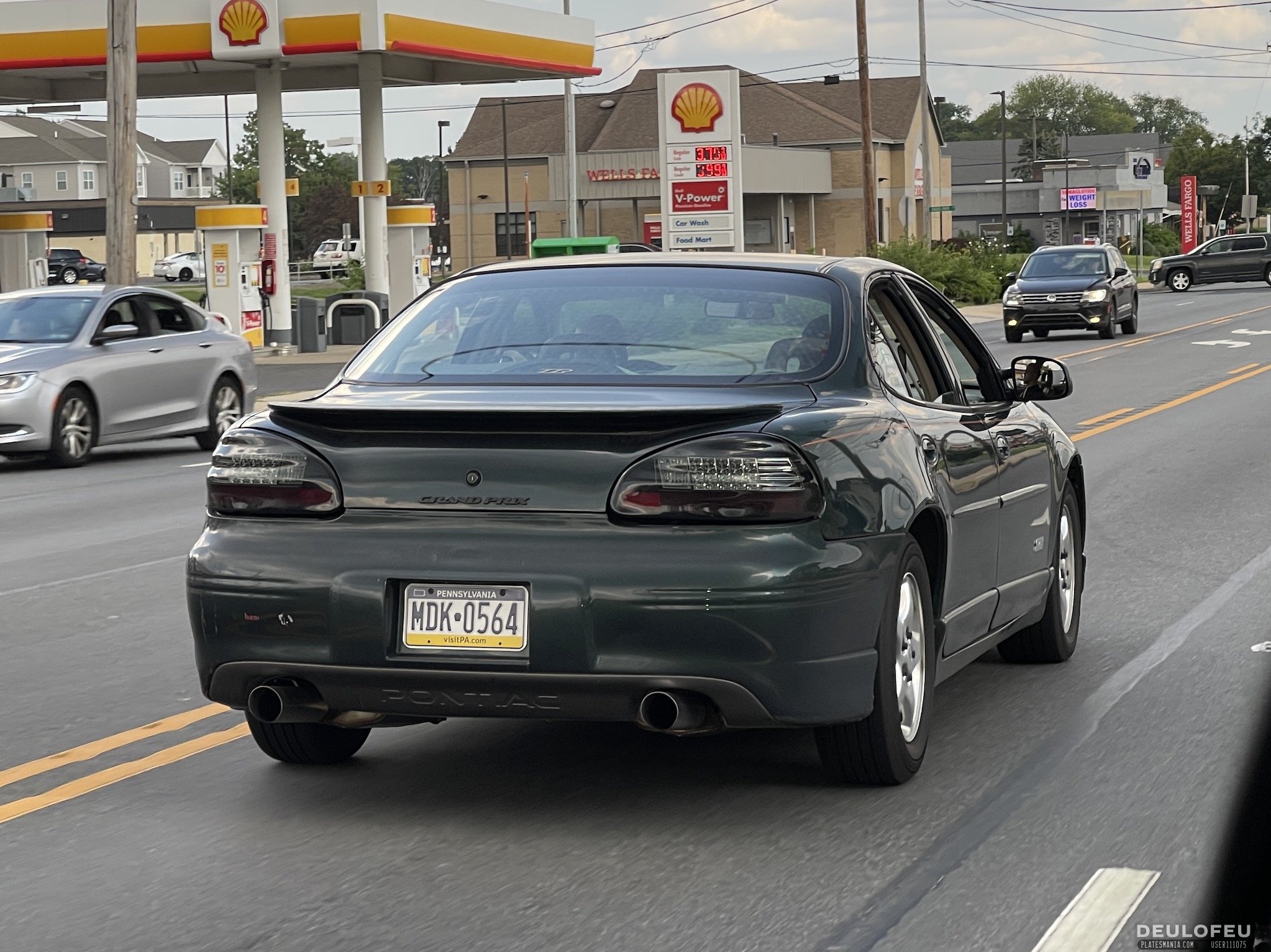 MDK-0564, Pontiac Grand Prix 6th gen 4-door Sedan (W-body), 1996–2003