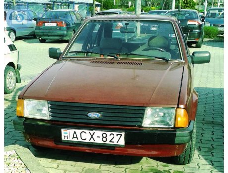 ACX-827, Ford Escort