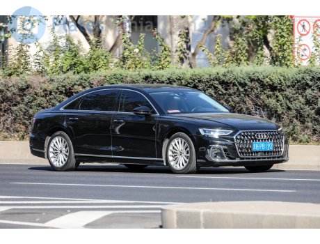 京H·PB192, Audi A8