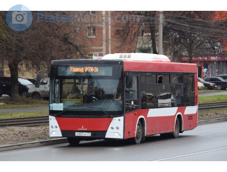 о937ху71, MAZ 206