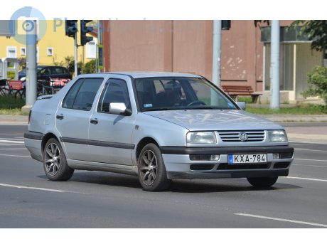 KXA-784, Volkswagen Vento