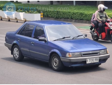 B 1732 KBO, Ford Laser