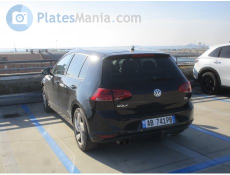 AB 741 PB, Volkswagen Golf