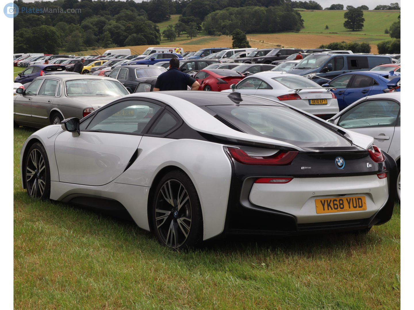 YK68YUD, BMW i8 1st gen Coupé (I12), 2014–2020