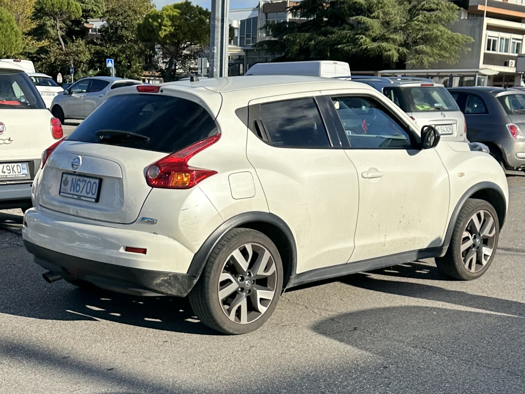 N6700, Nissan Juke 1st gen (F15), 2010–2014