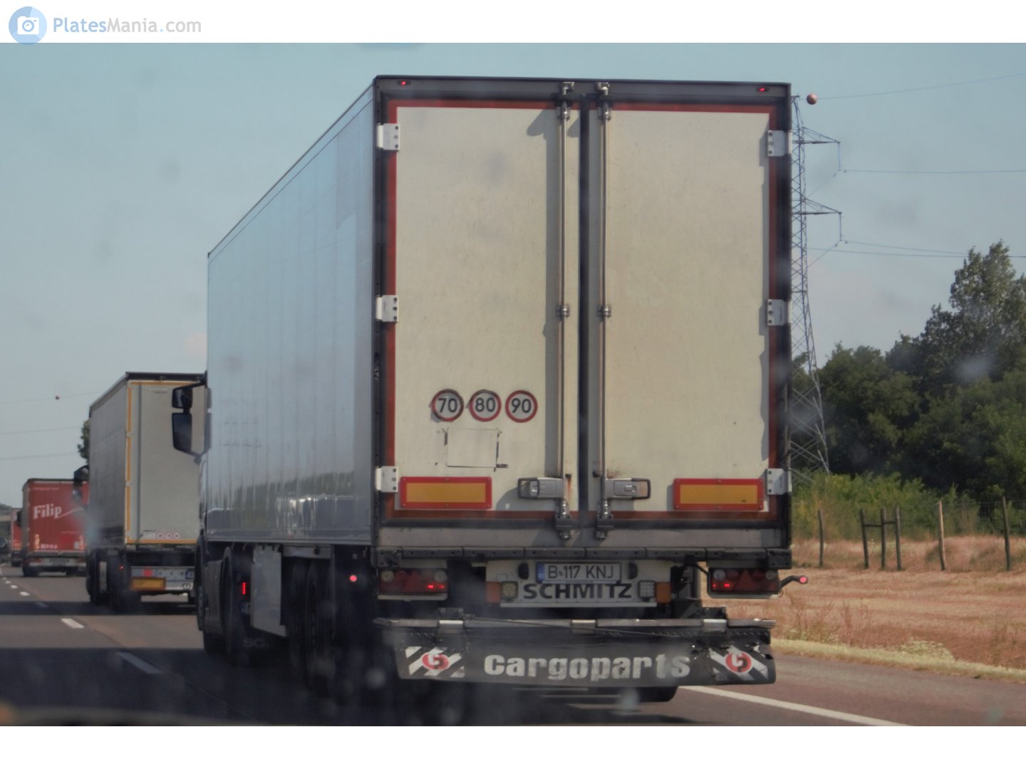 B 117 KNJ, Schmitz SKO 