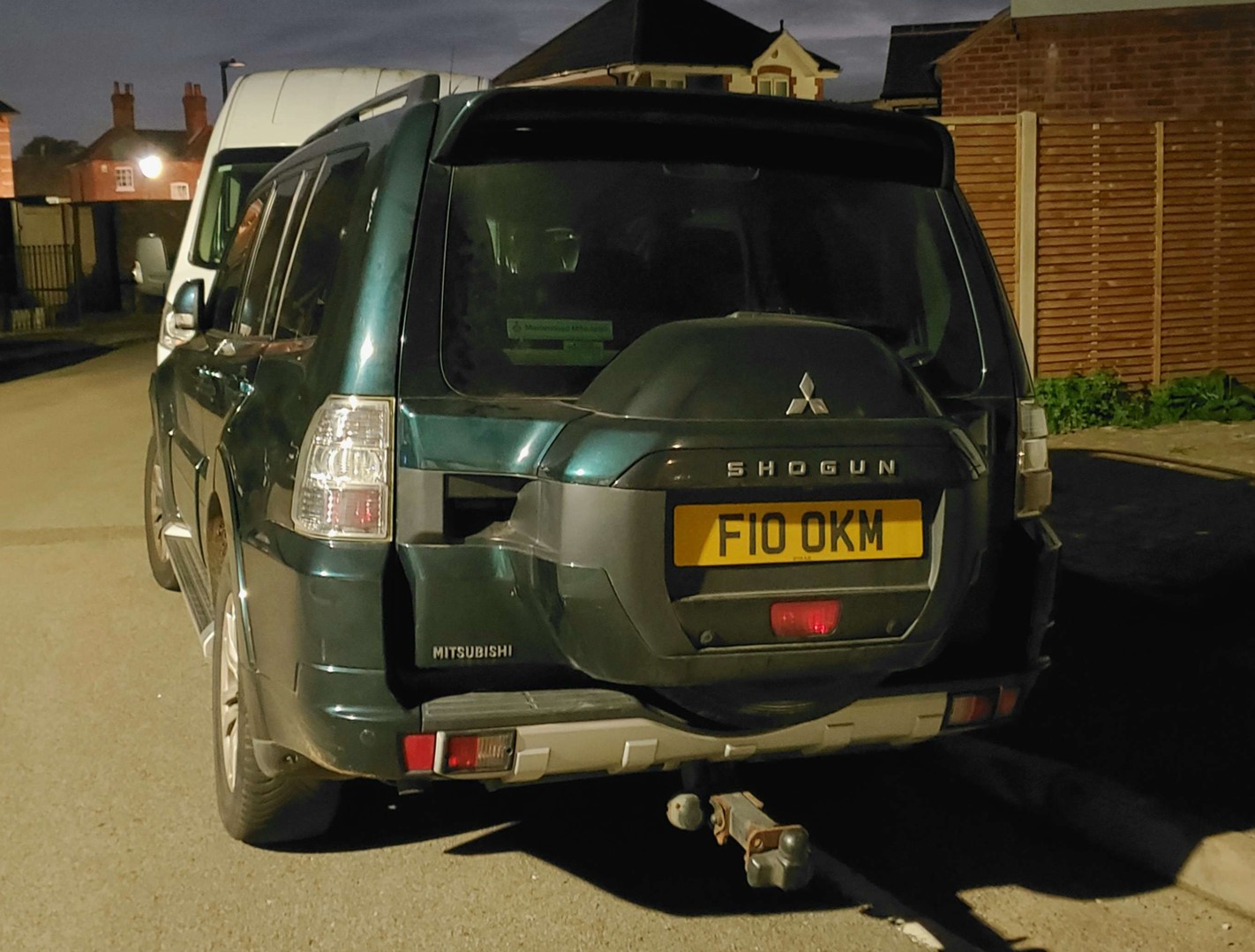 F10OKM, Mitsubishi Shogun 4th gen 5-door SUV (V80), 2006–2018