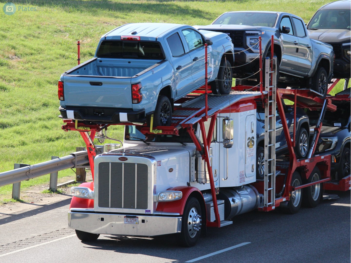 DLI294, Peterbilt 389 
