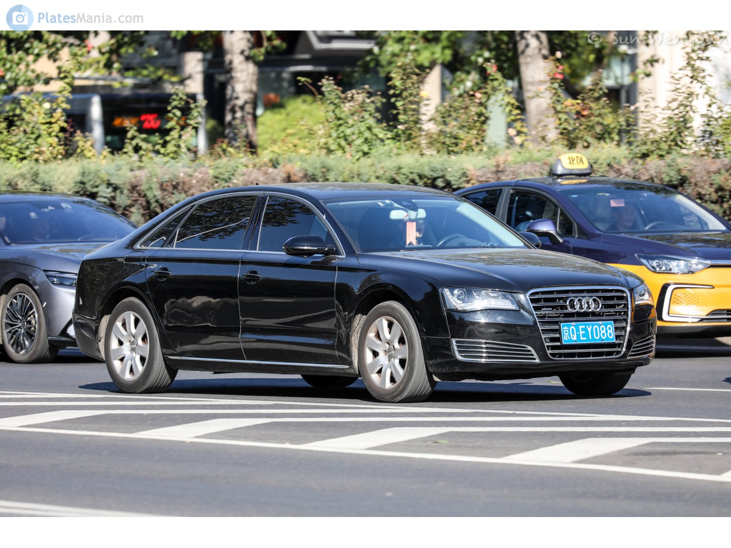 京Q·EY088, Audi A8 3rd gen (D4/4H), 2009–2013