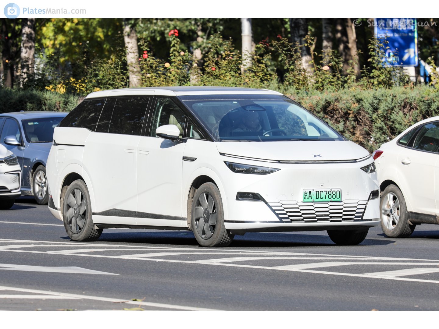 京A·DC7880, XPeng X9 1st gen, 2023–