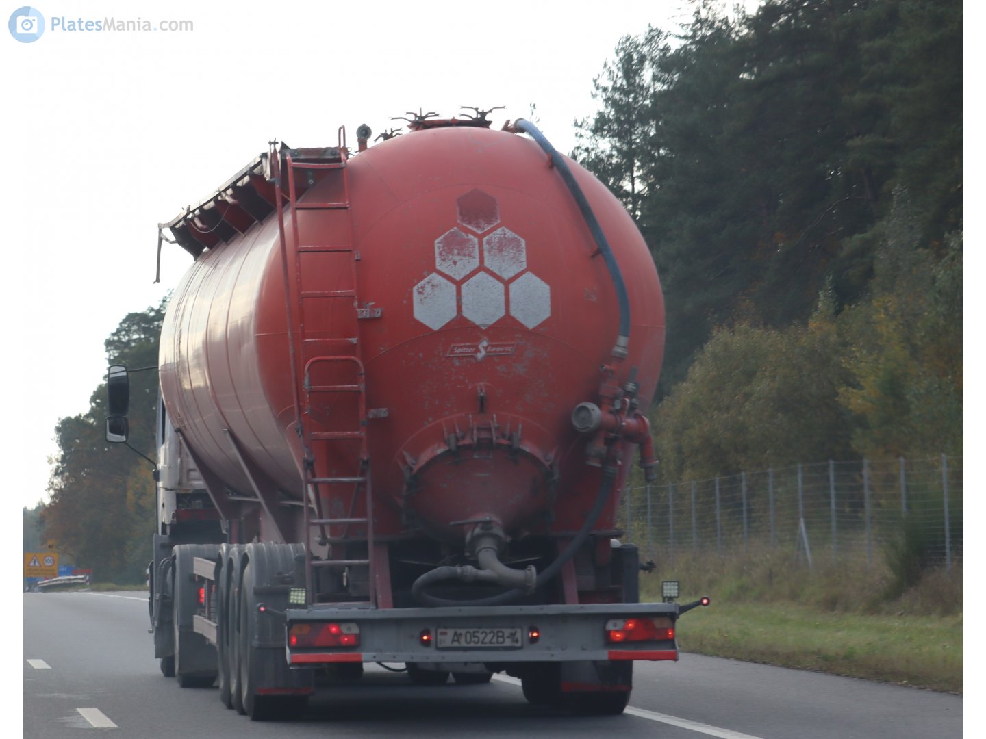 A 0522 B-4, Spitzer SF/SK 