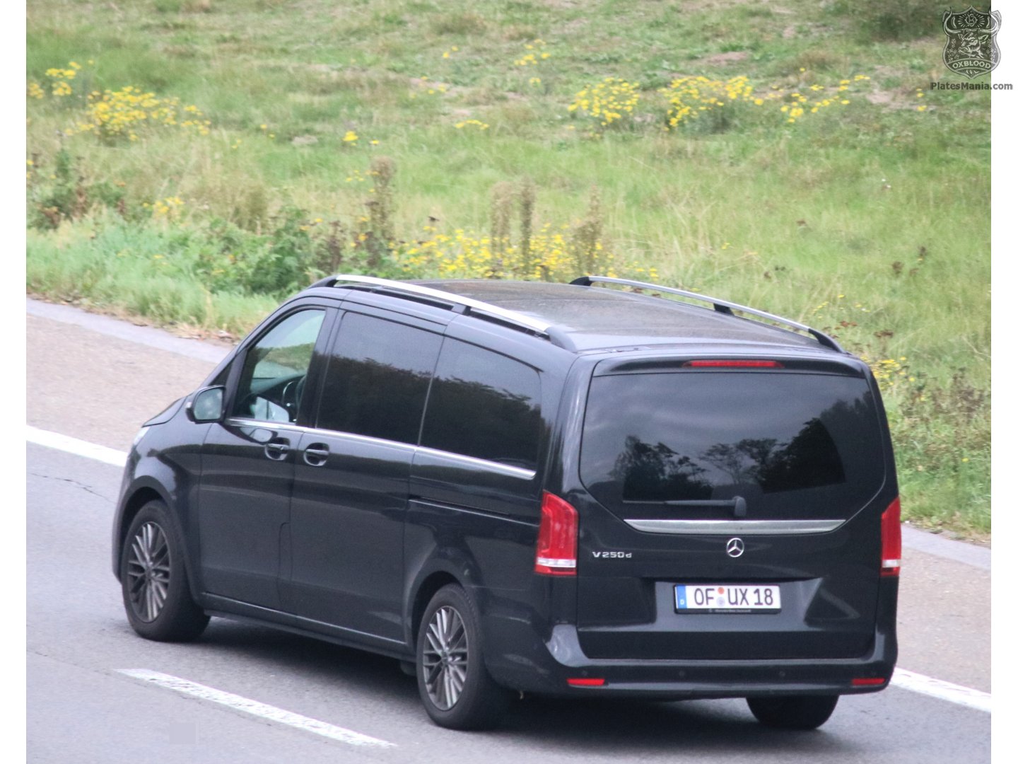 OF UX 18, Mercedes-Benz V-Klasse 3rd gen (W447), 2014–2023