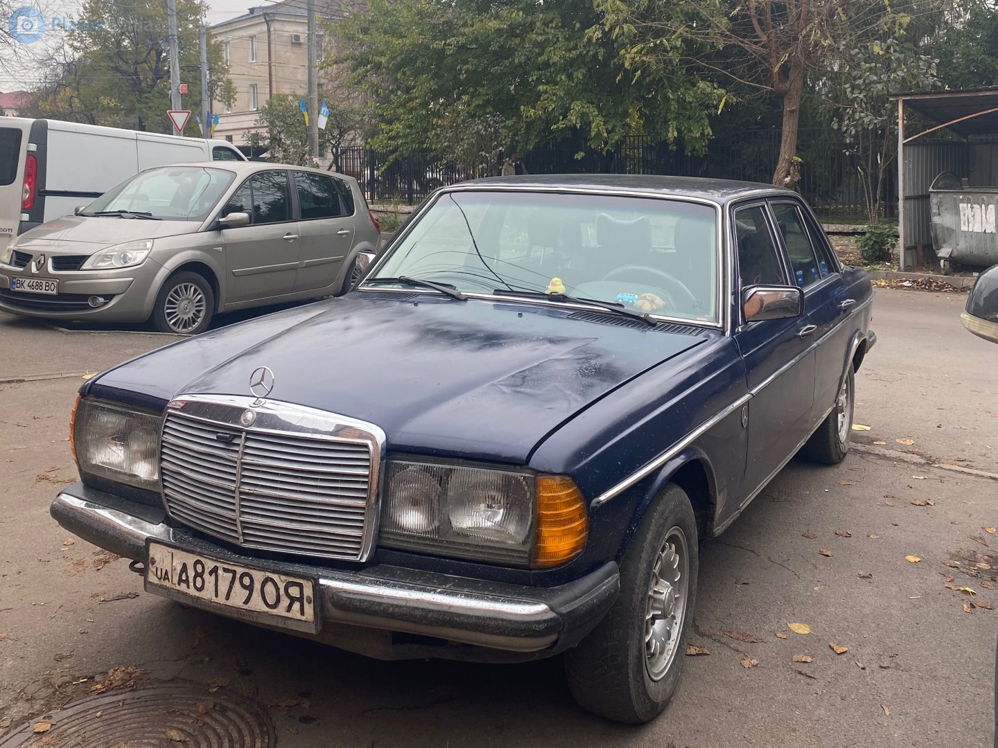 а 8179 ОЯ, Mercedes-Benz E-Klasse 200–300 Sedan (W123), 1975­–1986