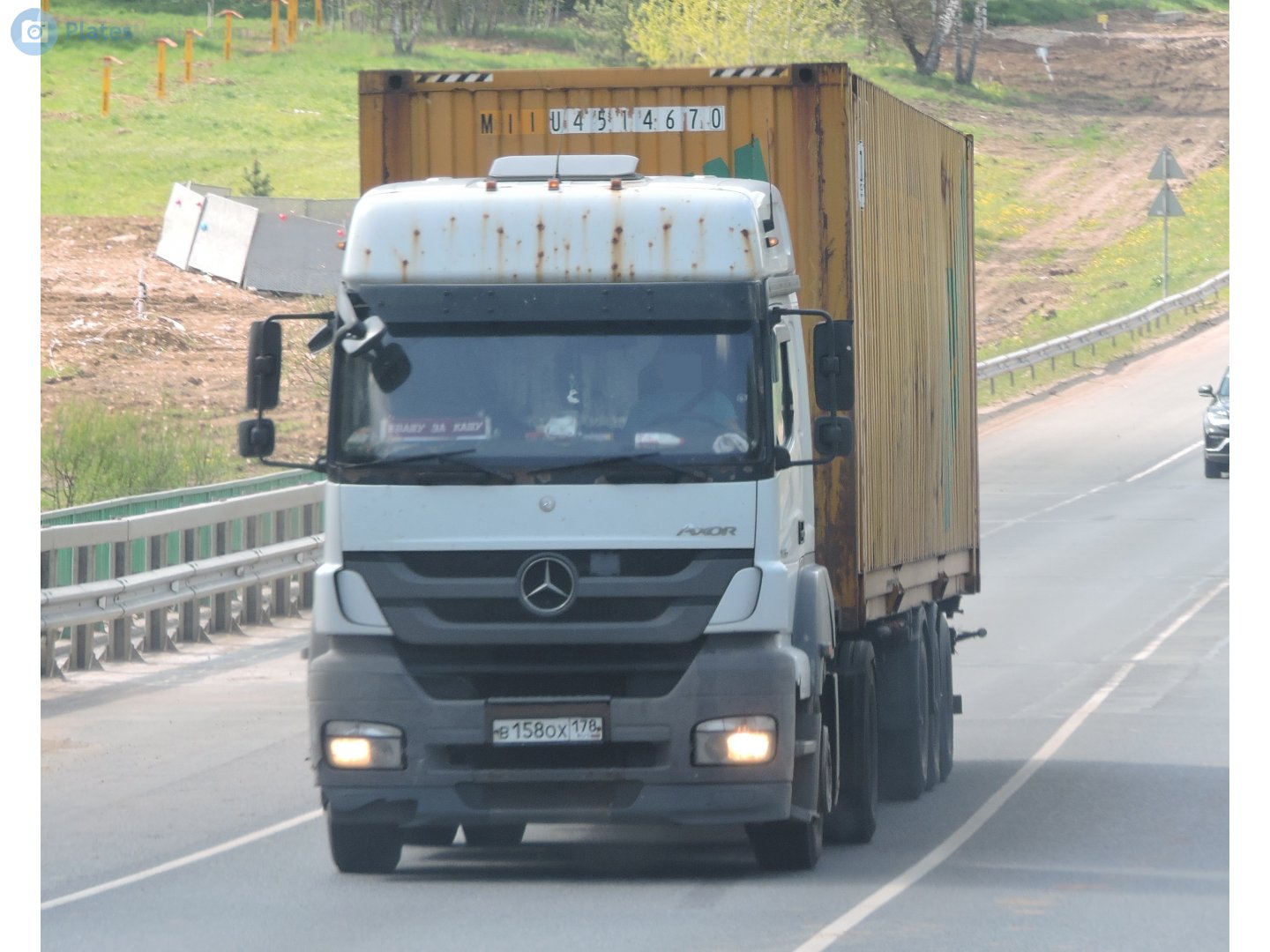 в 158 ох 178, Mercedes-Benz Axor 1st gen, 2001–2004