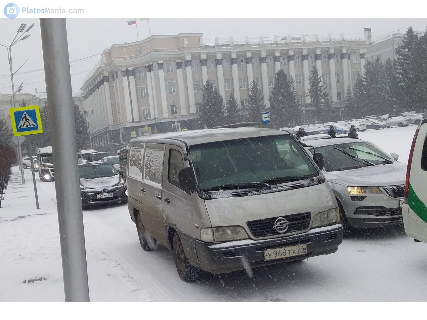 у 968 тх 24, SsangYong (KGM) Istana 1st gen, 1995–2004