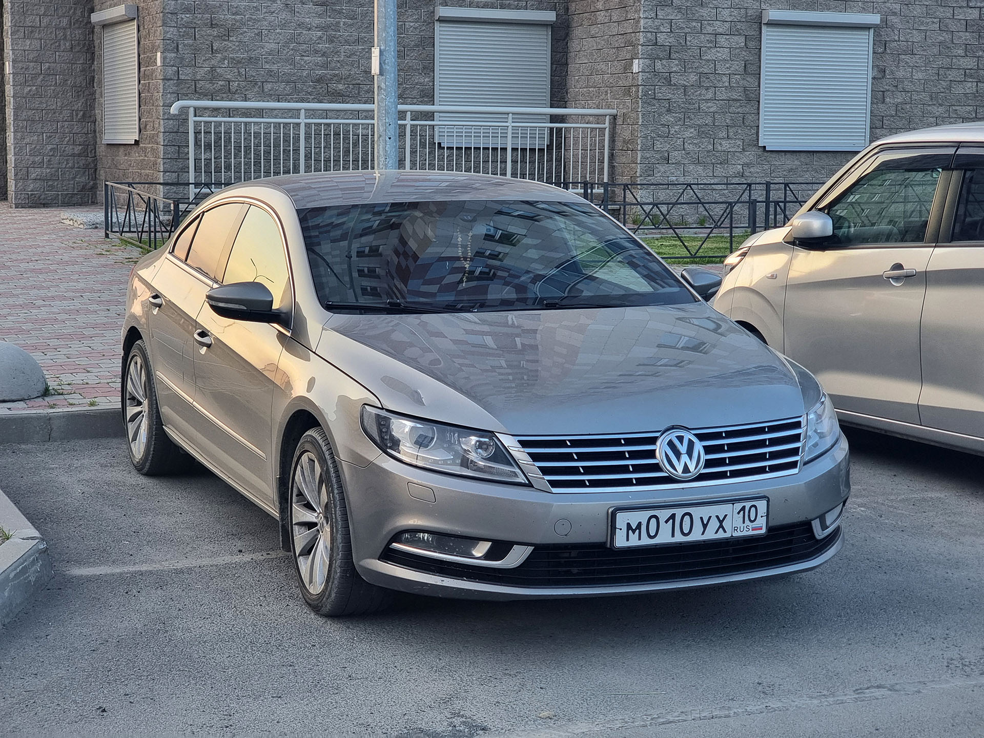 м 010 ух 10, Volkswagen Passat CC 1st gen (35), facelift, 2012–2018