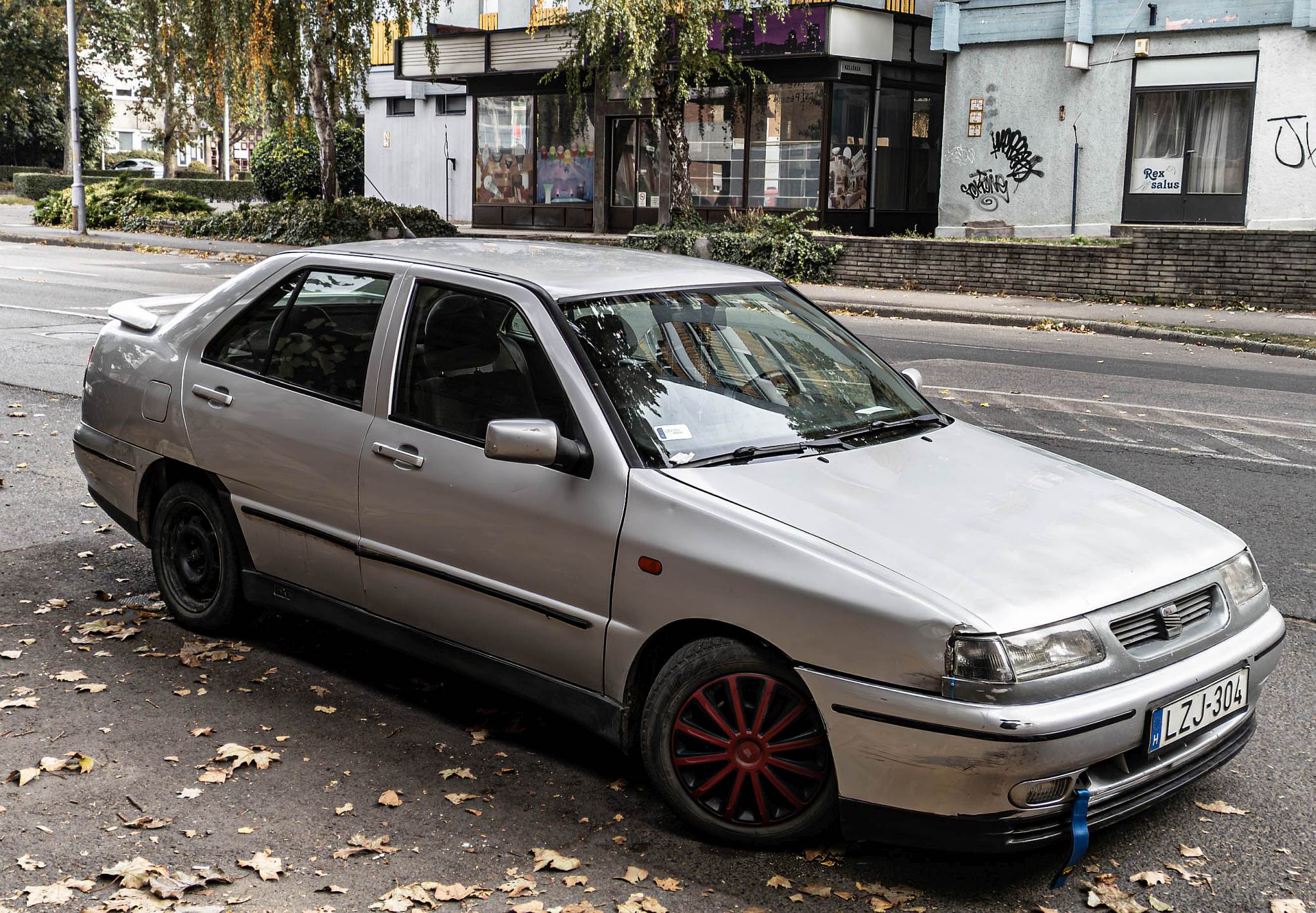 LZJ-304, SEAT Toledo 1st gen (1L2), 1991–1999