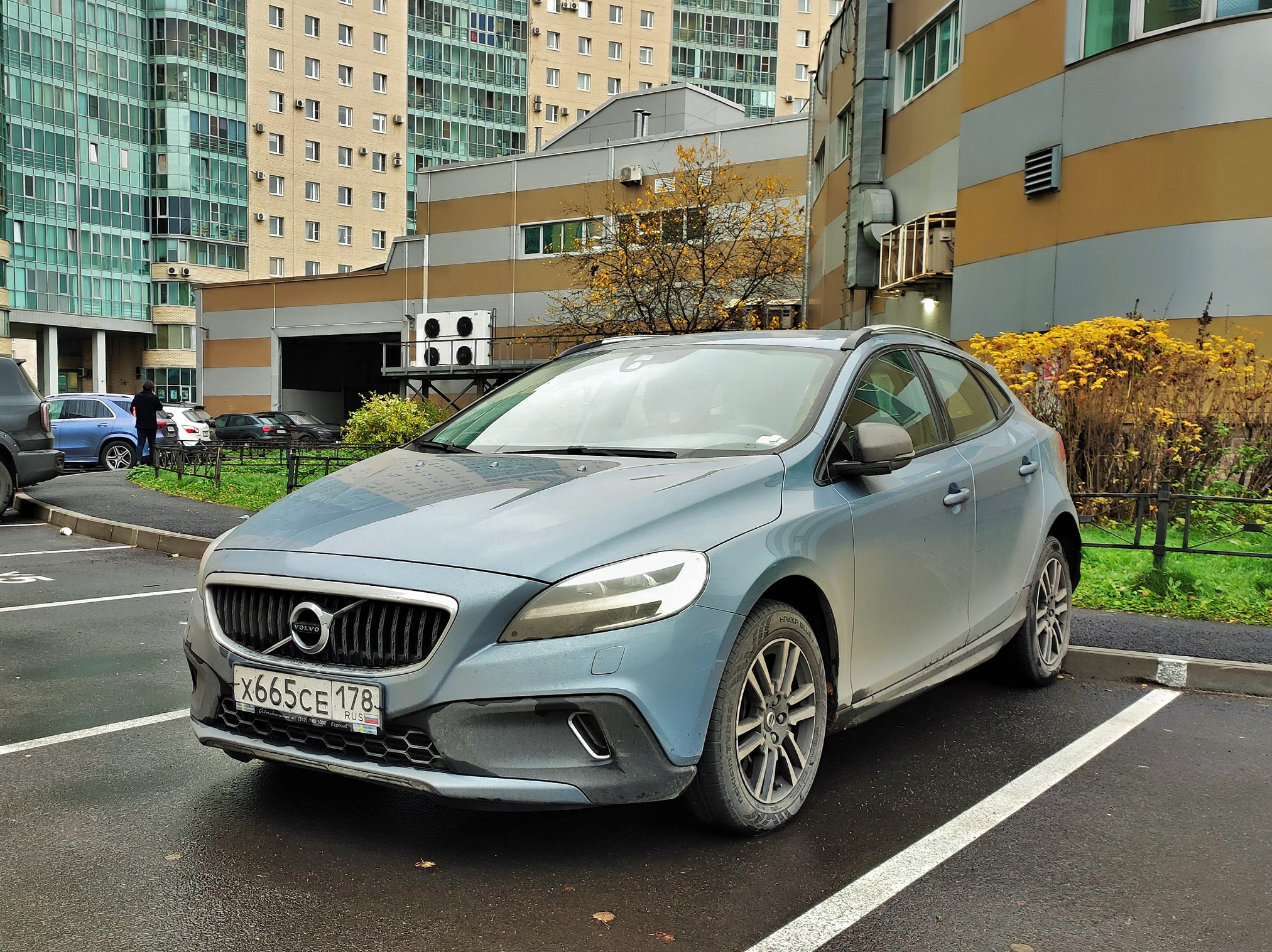 х 665 се 178, Volvo V40 2nd gen Cross Country (526), 2013–2019