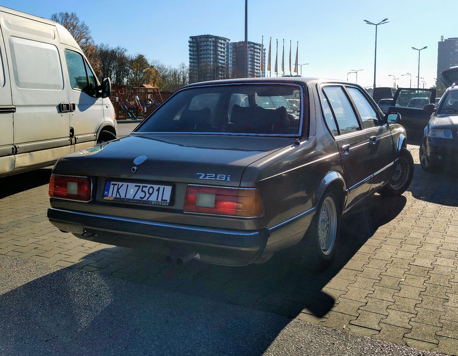 TKI 7591L, BMW 7 Series 1st gen (E23), 1977–1987