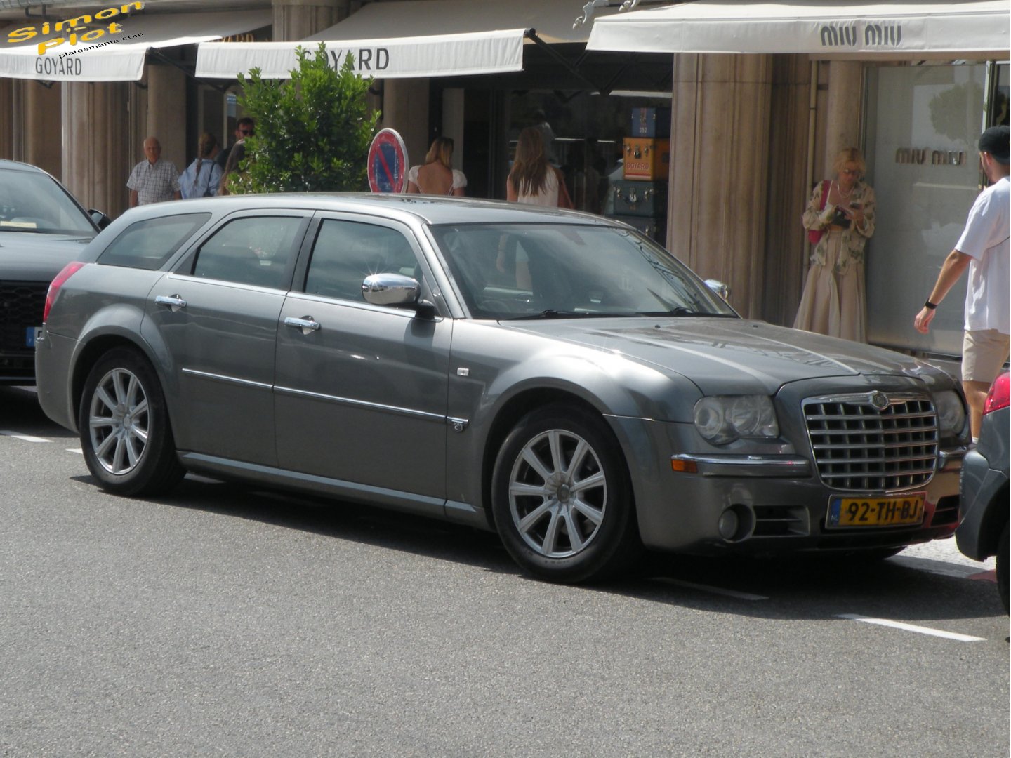 92-TH-BJ, Chrysler 300/300C 1st gen Touring (LX), 2004–2010