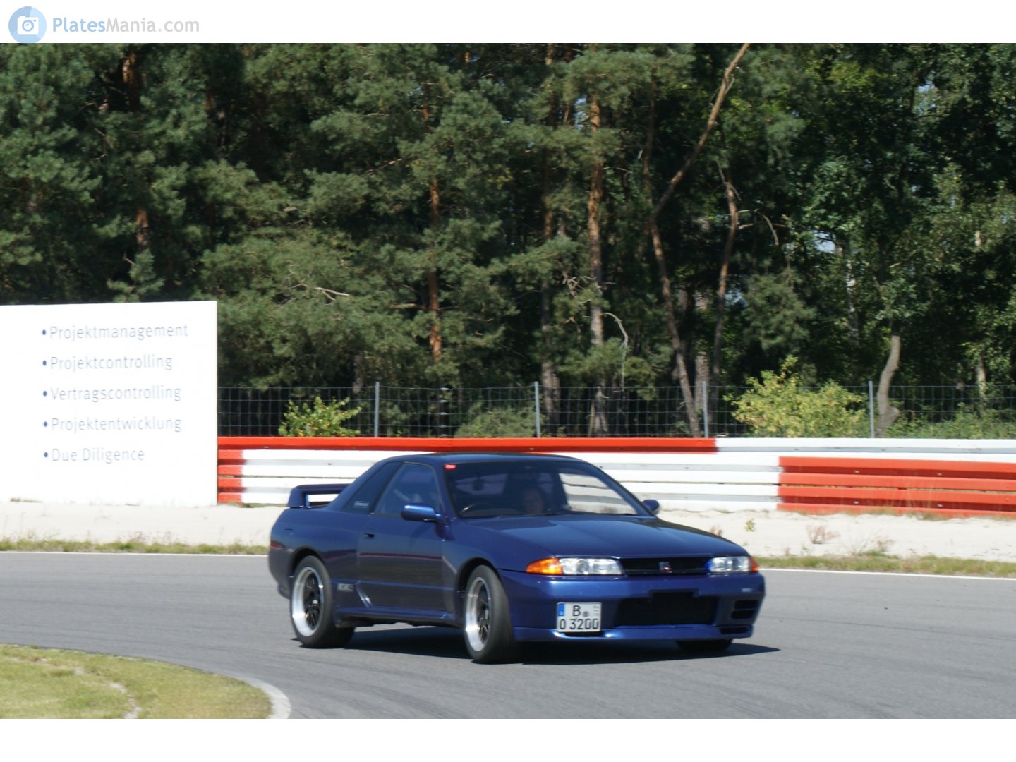 B O 3200 (04/10), Nissan Skyline 8th gen Coupé (R32), 1989–1993