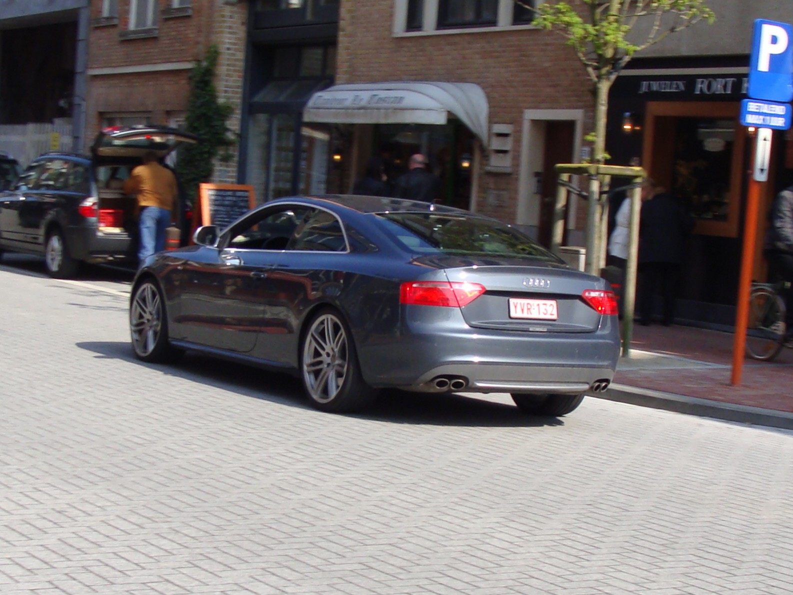 YVR-132, Audi S5 1st gen Coupé (B8/8T3), 2007–2011