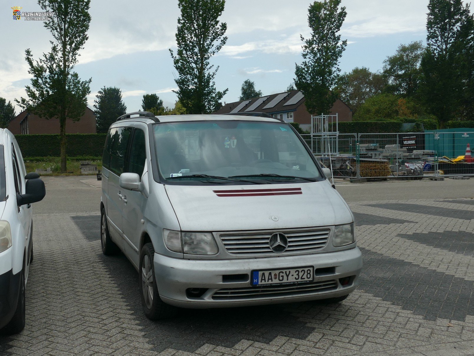 AA GY-328, Mercedes-Benz V-Klasse 1st gen (W638), 1996–2003