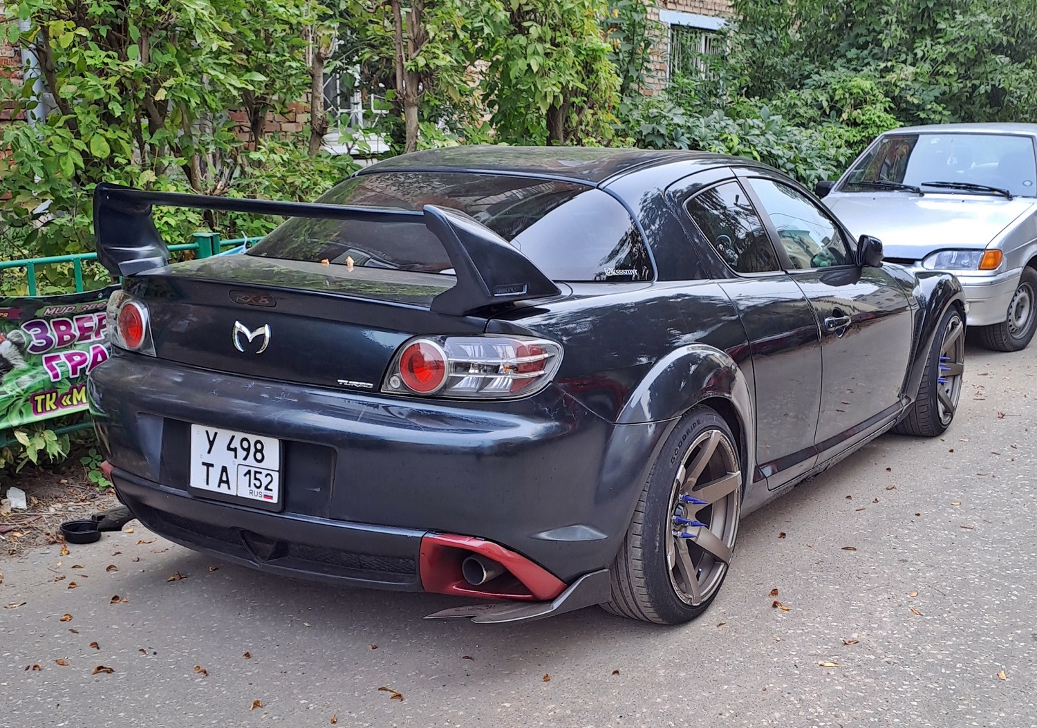у 498 та 152, Mazda RX-8 1st gen (SE), 2003–2008