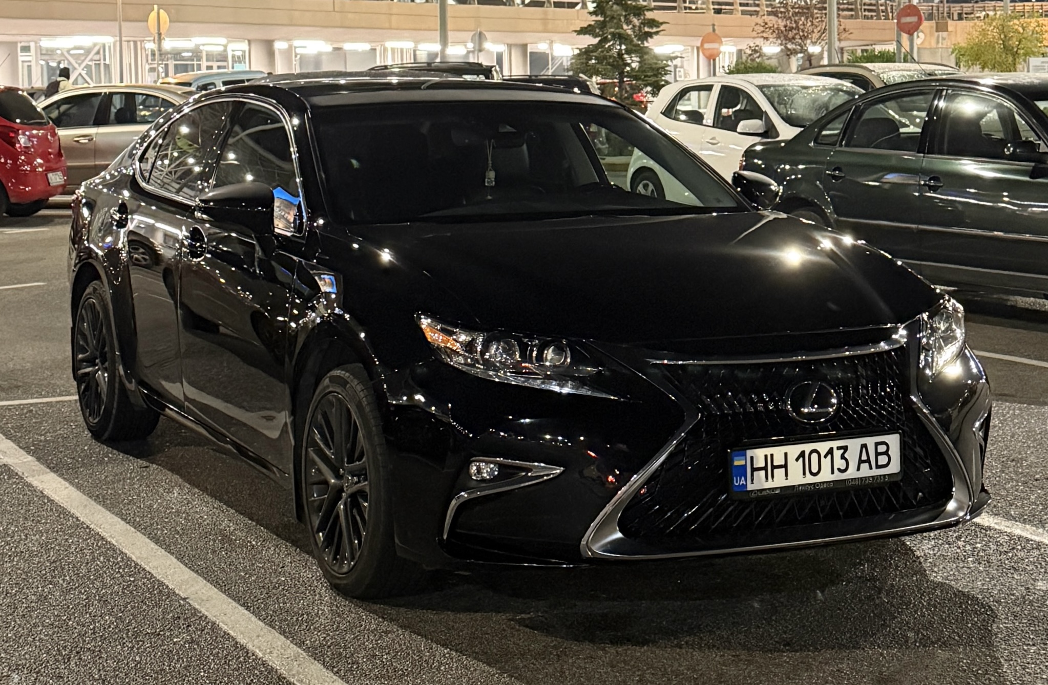 HH 1013 AB, Lexus ES 6th gen (XV60), 2012–2018