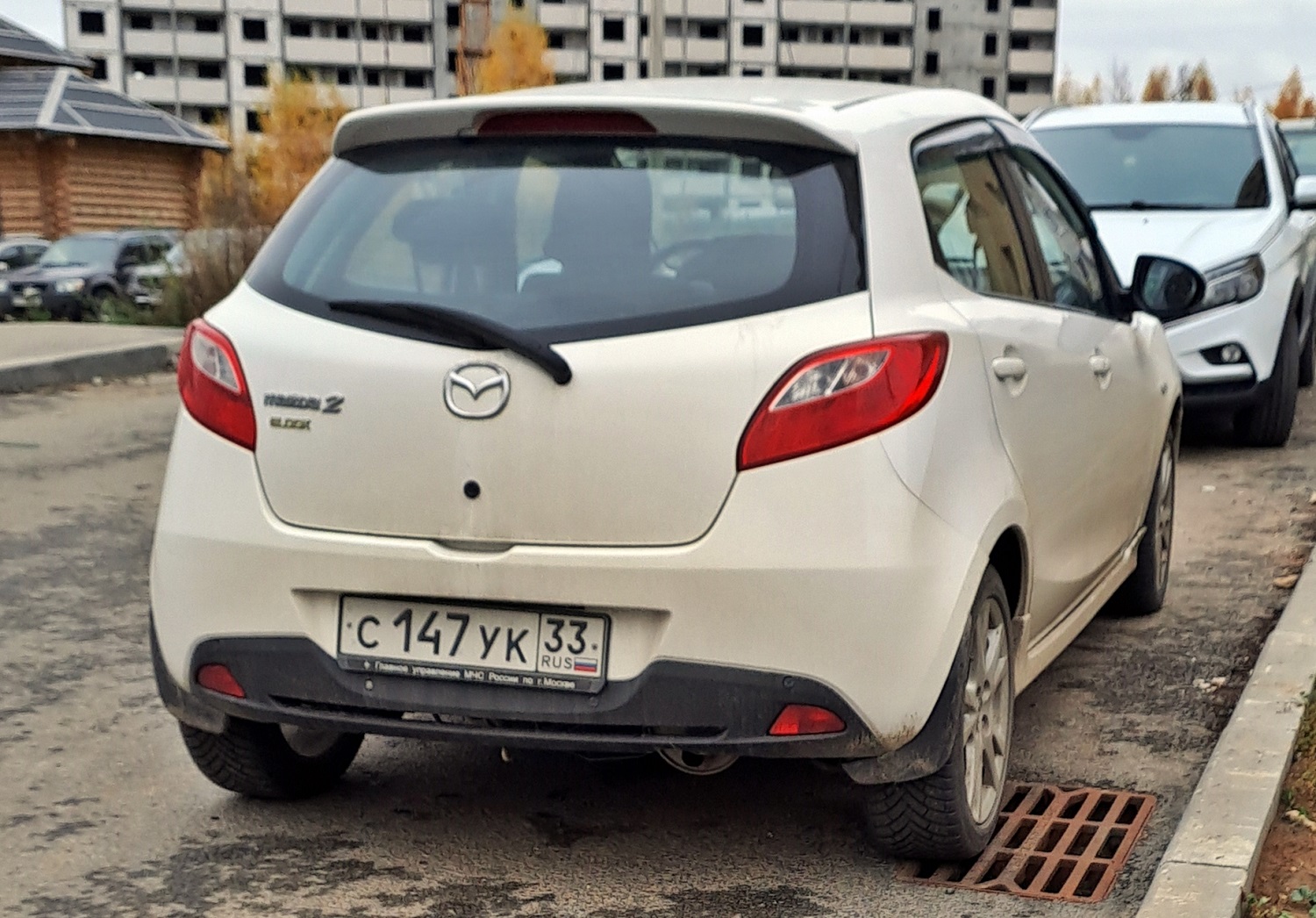 с 147 ук 33, Mazda 2 2nd gen 5-door Hatch (DE), 2007­–2014