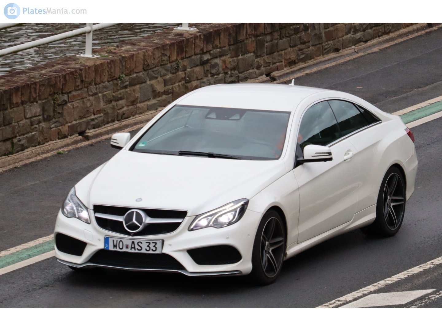 WO AS 33, Mercedes-Benz E-Klasse 