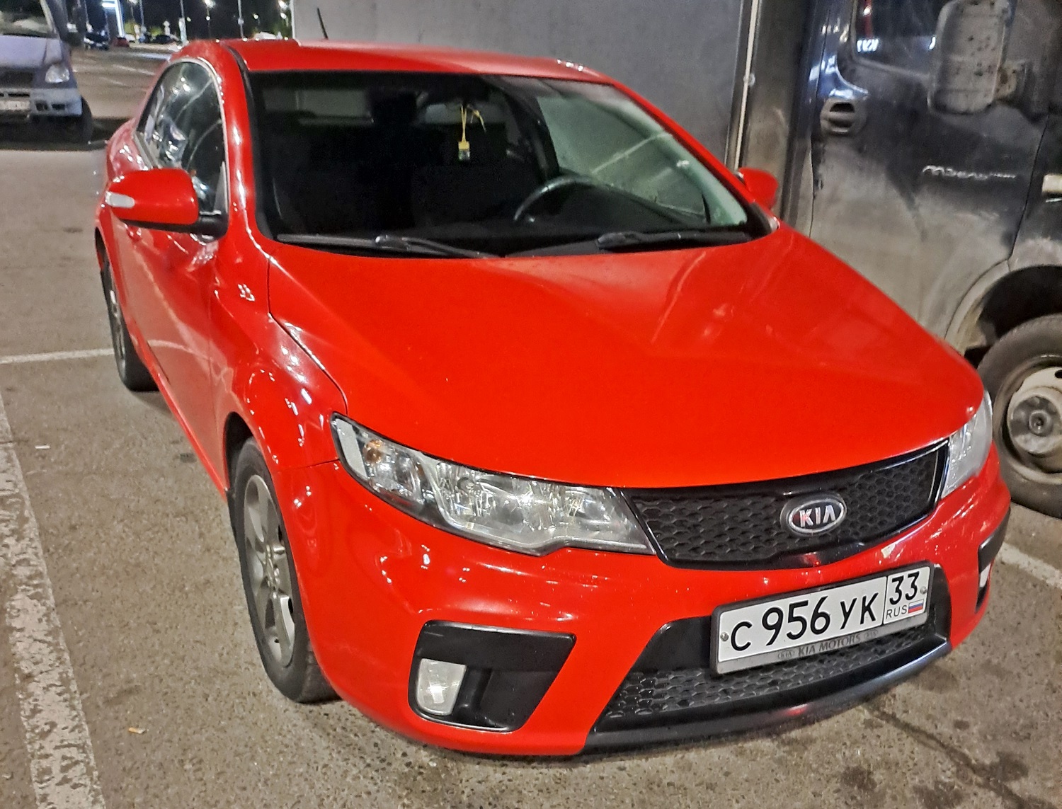 с 956 ук 33, Kia Cerato Koup 2nd gen (XK), 2009–2013