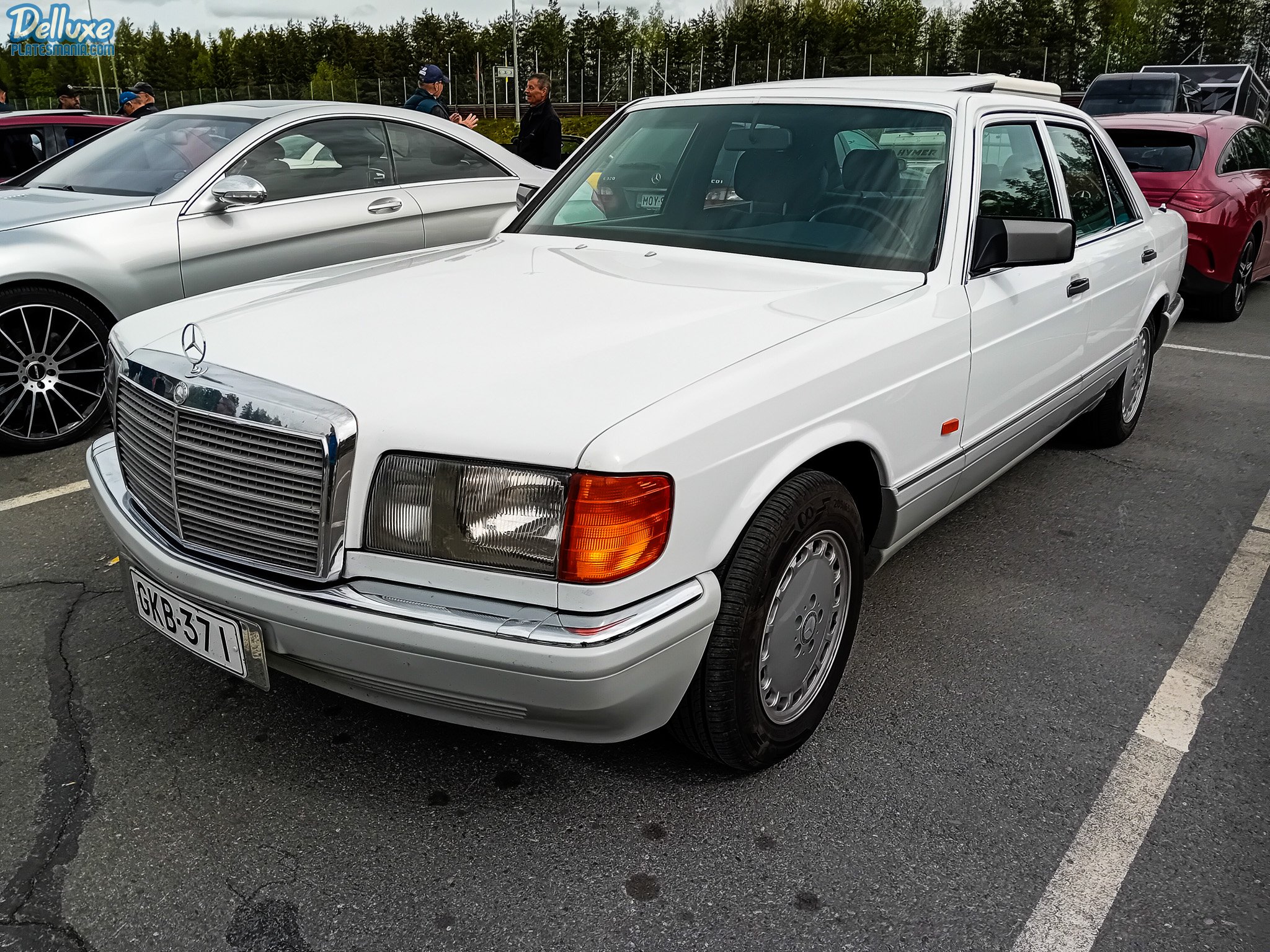 GKB-371, Mercedes-Benz S-Klasse 4th gen Sedan (W126/V126), 1979–1991