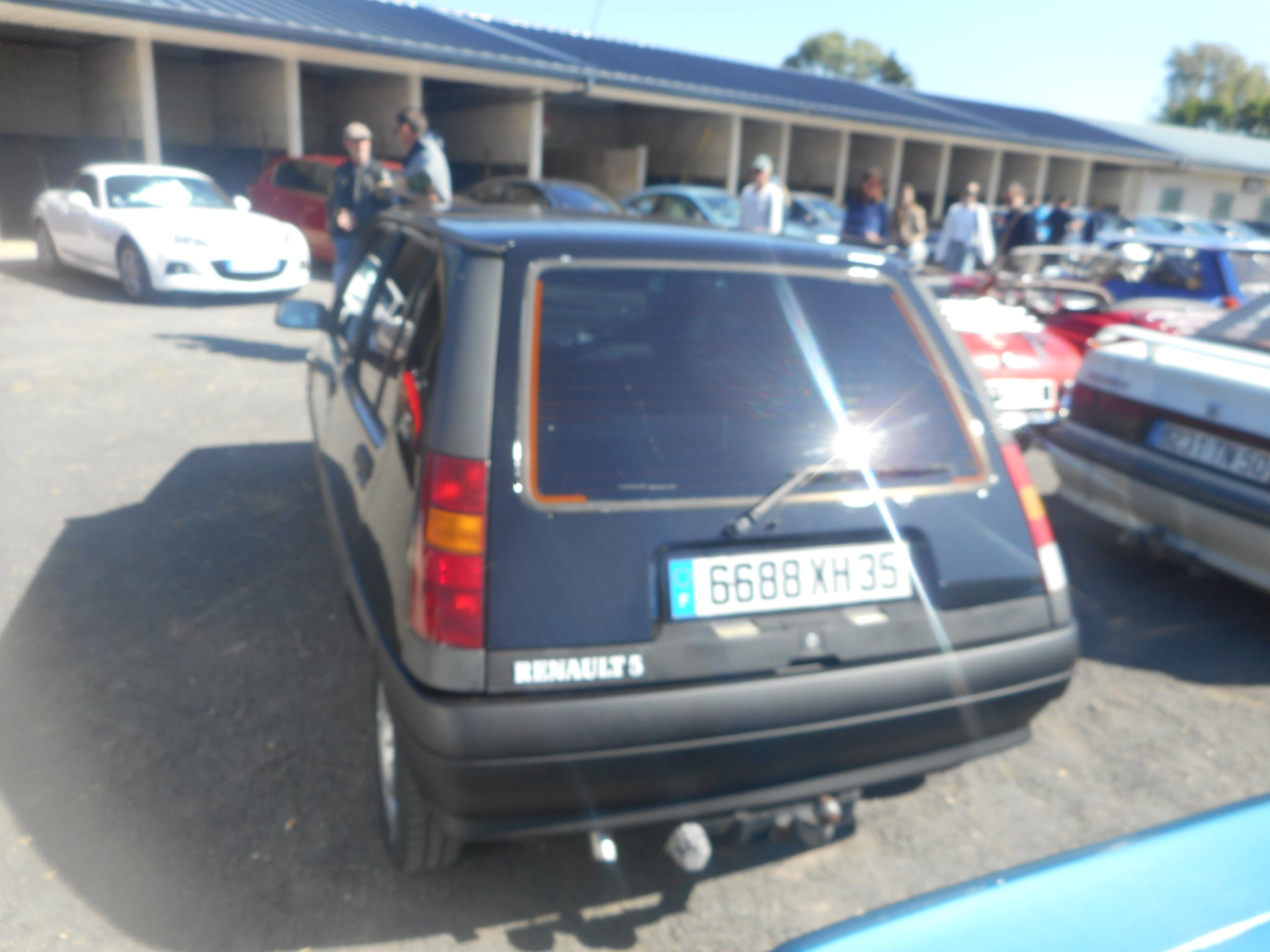 6688 XH 35, Renault 5 2nd gen Supercinq 5-door Hatch (B40), 1984–1996