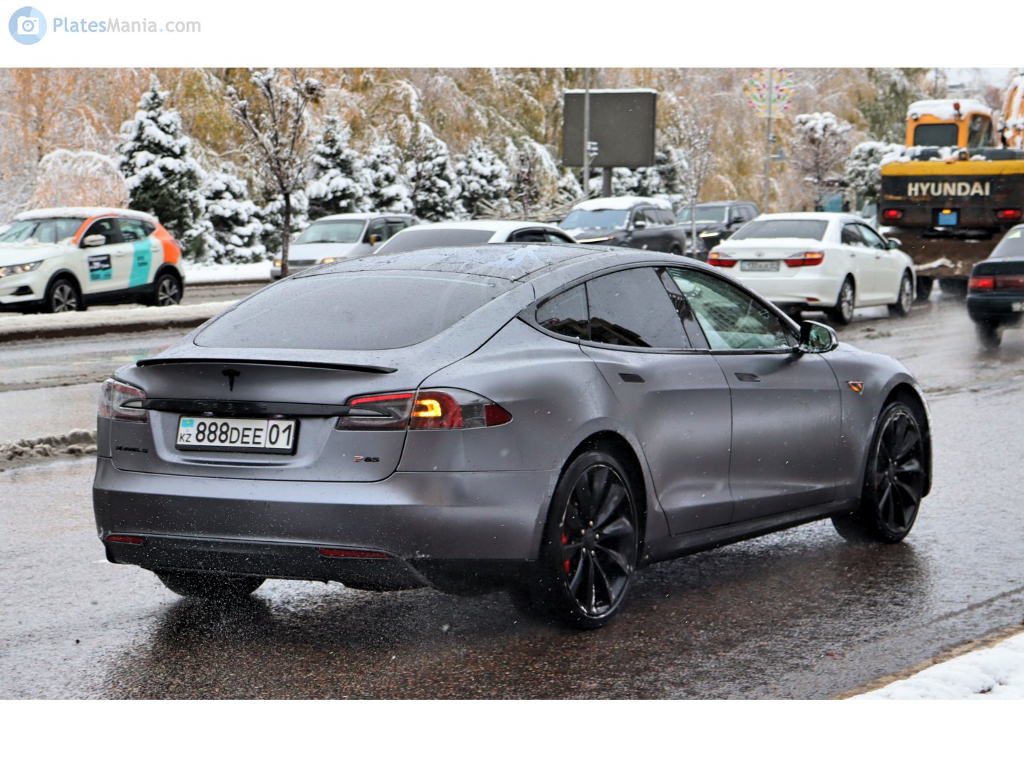 888 DEE 01, Tesla Model S 1st gen (5YJS), 2012–