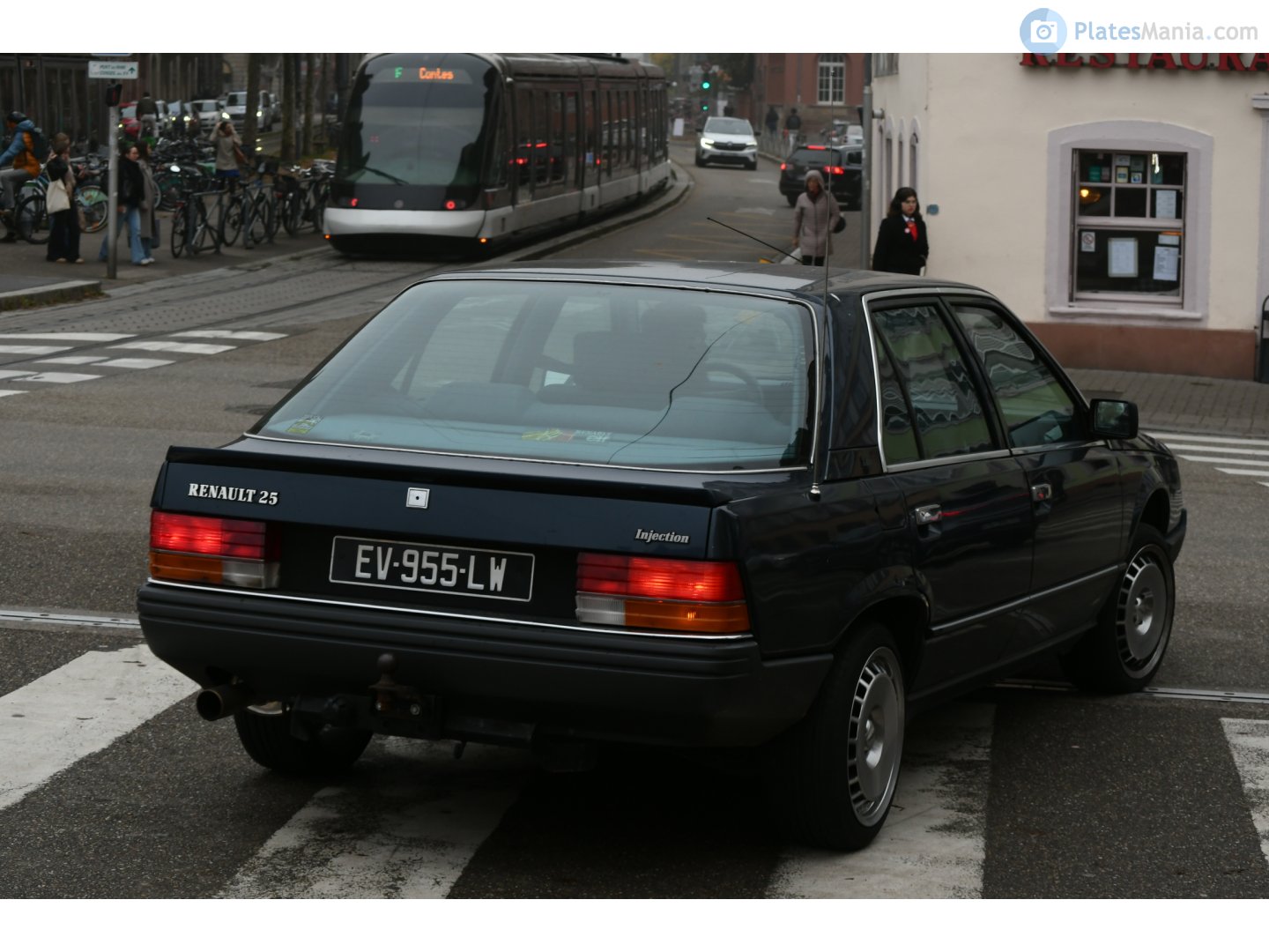EV-955-LW, Renault 25 1st gen (B29), 1984–1988