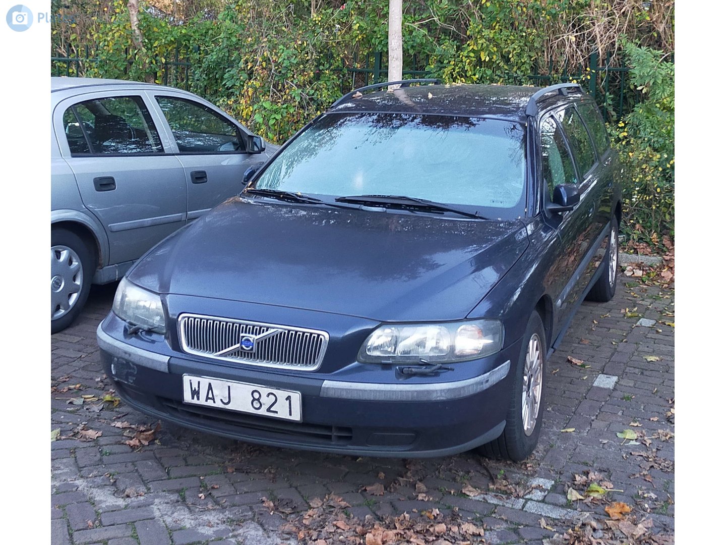 WAJ 821, Volvo V70 2nd gen (285), 2000–2007
