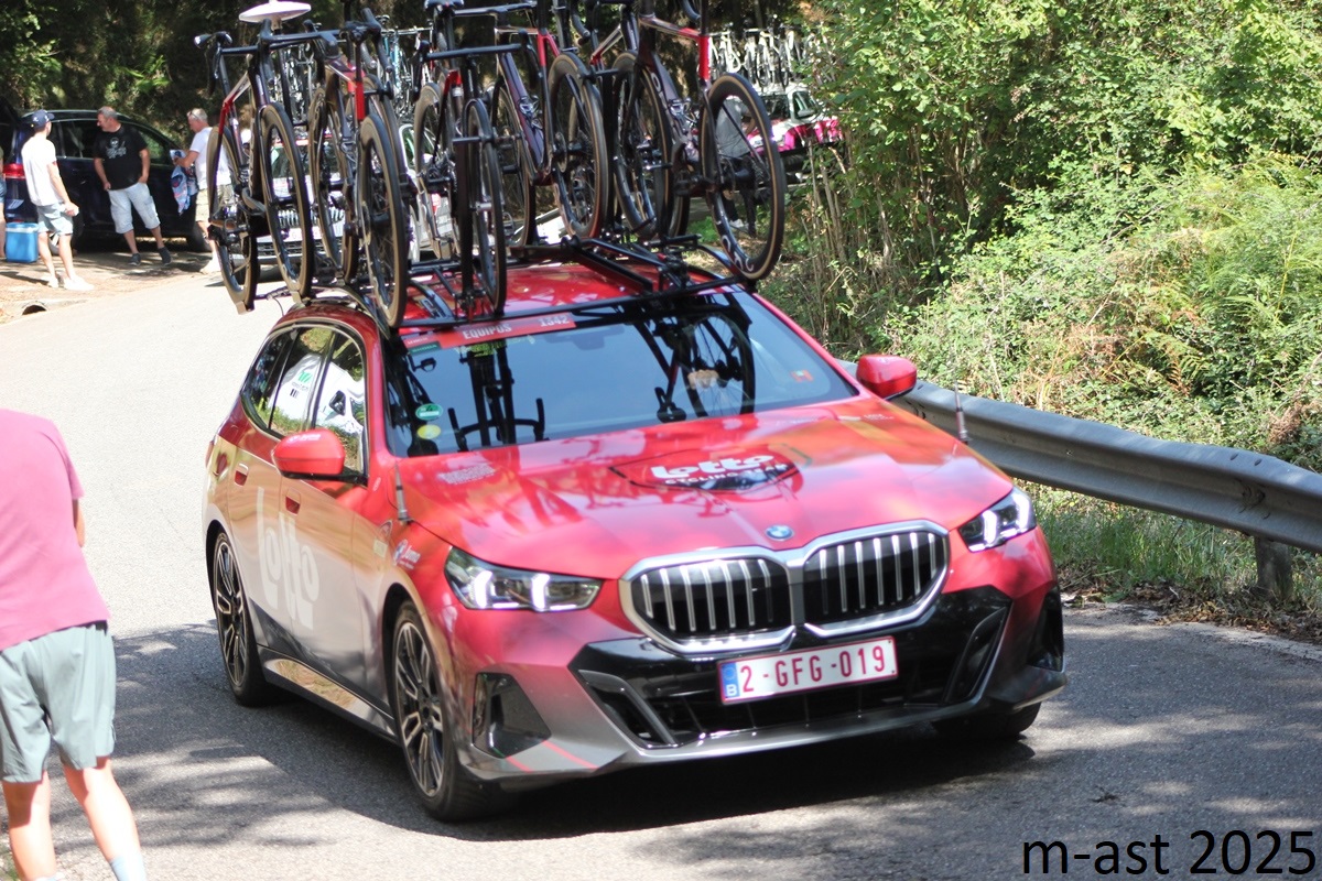 2-GFG-019, BMW 5 Series 8th gen Touring (G61), 2023–