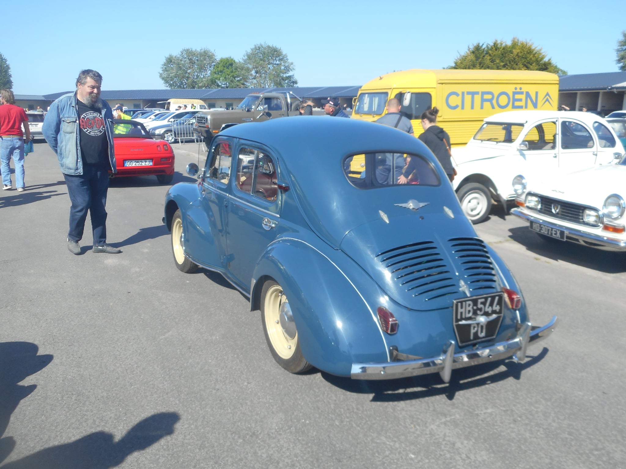 HB-544-PQ, Renault 4CV 1st gen Sedan (106), 1947–1961