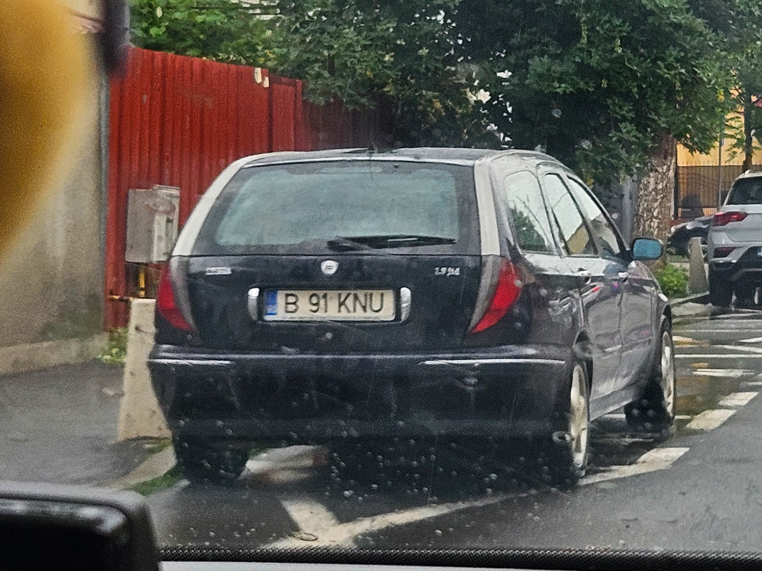 B 91 KNU, Lancia Lybra 1st gen SW Wagon (839), 1999–2005